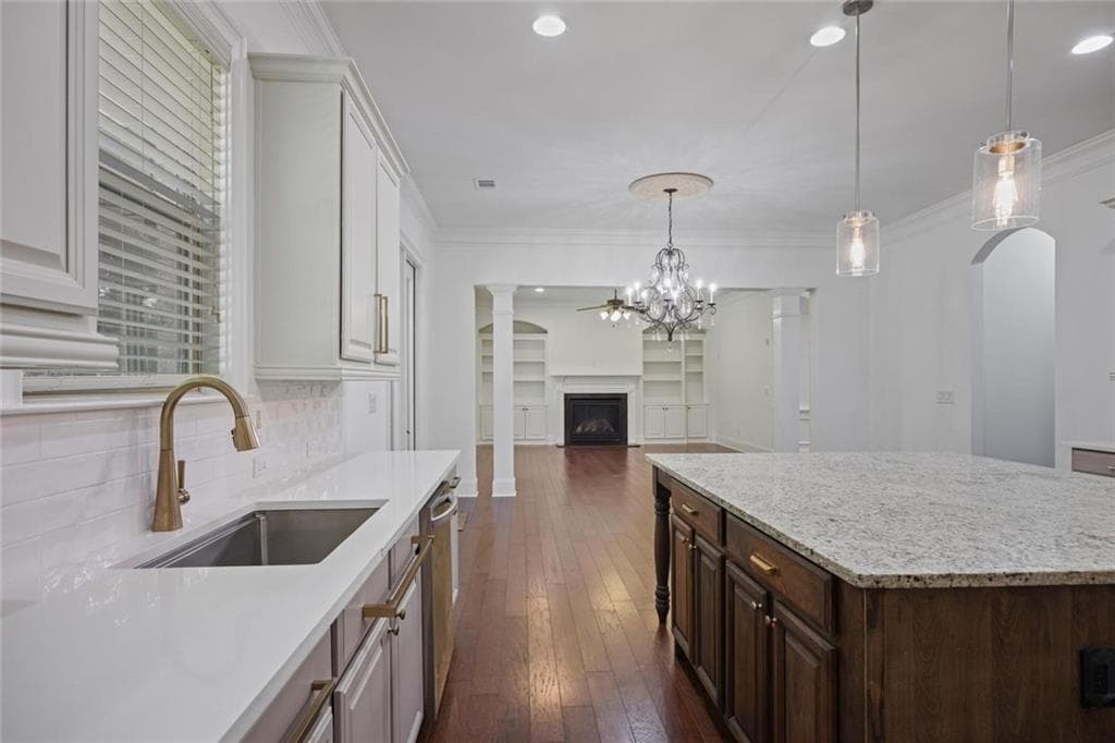 5 bedroom, 4 bathroom, 4,146 sq ft single family residence for sale at 3936 Dahlwiny Court, Sandy Springs, GA 30350 — photo 10