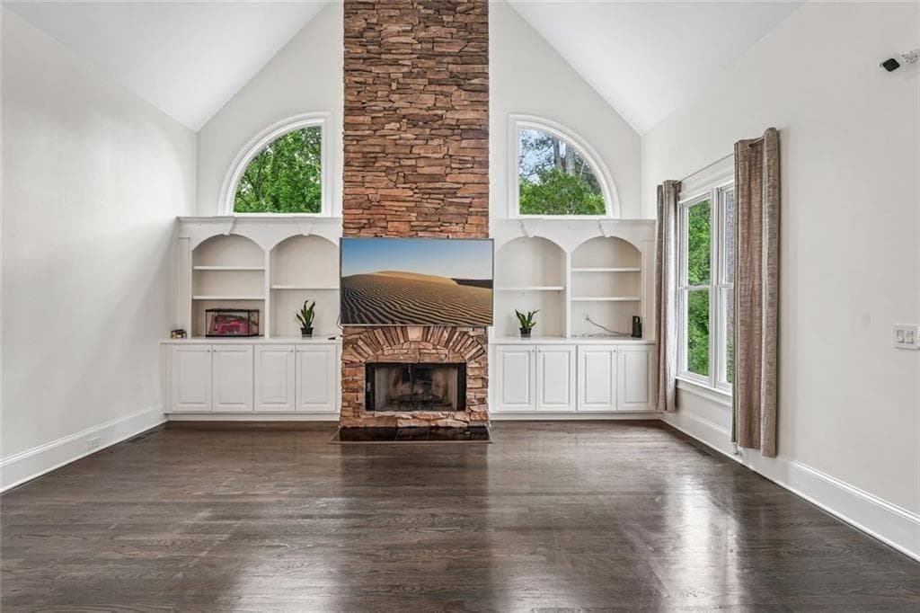 7 bedroom, 5 bathroom, 5,655 sq ft single family residence for sale at 1091 Fieldstone Trail, Milton, GA 30004 — photo 4