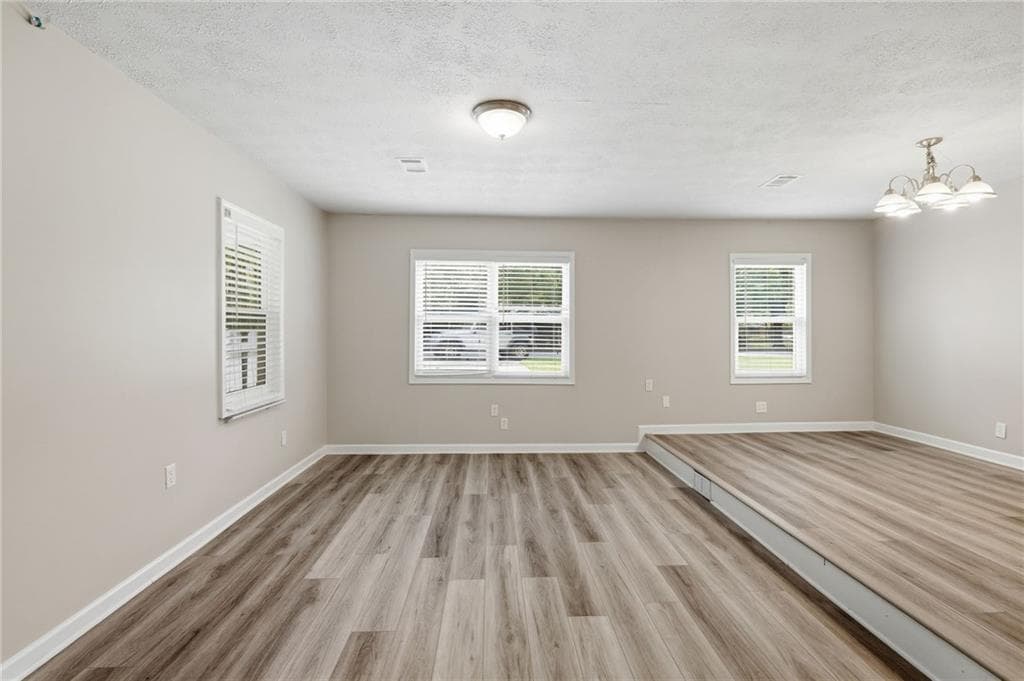 2 bedroom, 2 bathroom, 1,460 sq ft single family residence for sale at 620 Smithstone Road, Marietta, GA 30067 — photo 8