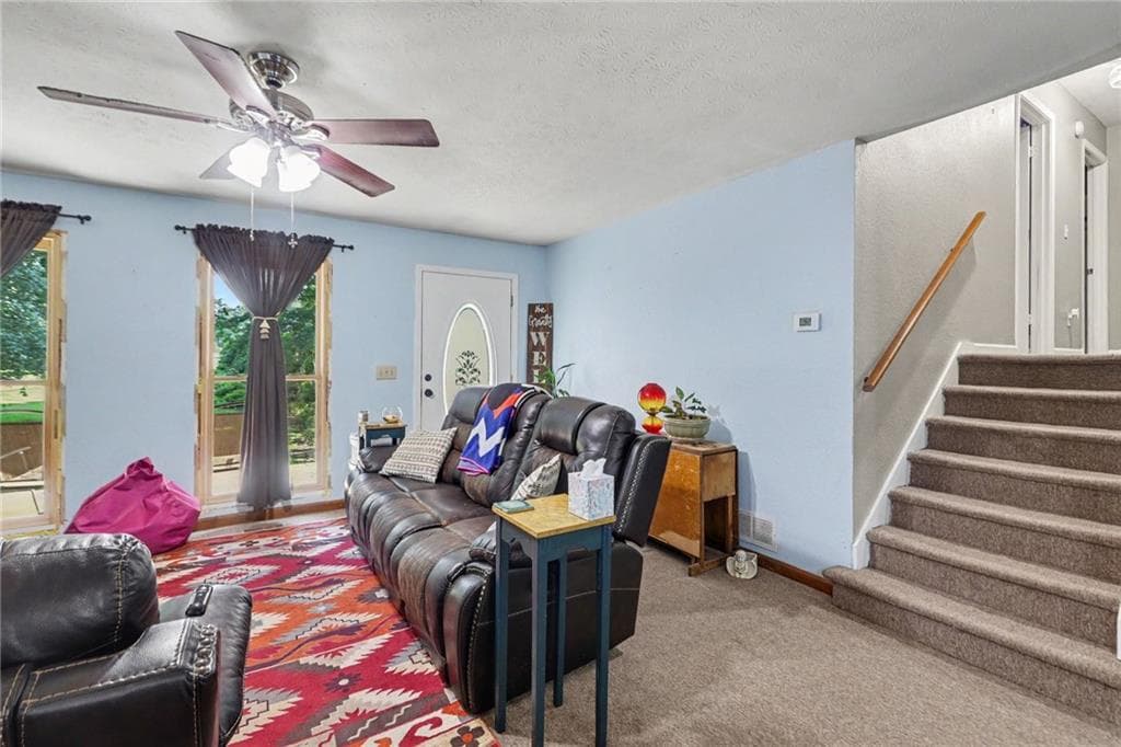 4 bedroom, 2 bathroom, 2,066 sq ft single family residence under contract at 150 Aspen Lake Drive, Newnan, GA 30263 — photo 7