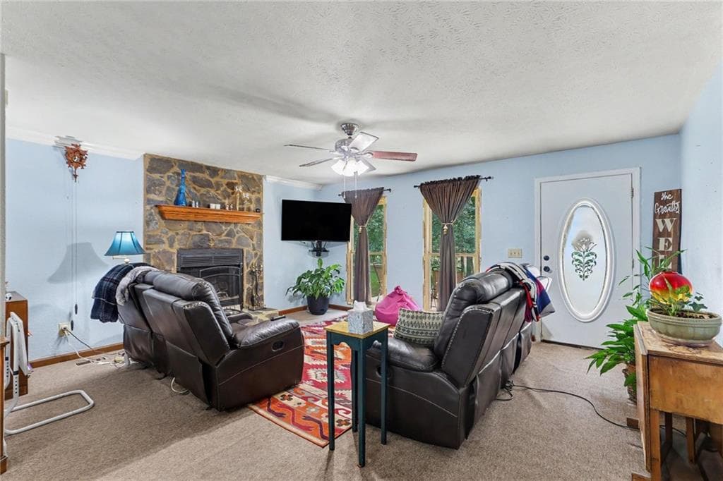 4 bedroom, 2 bathroom, 2,066 sq ft single family residence under contract at 150 Aspen Lake Drive, Newnan, GA 30263 — photo 8