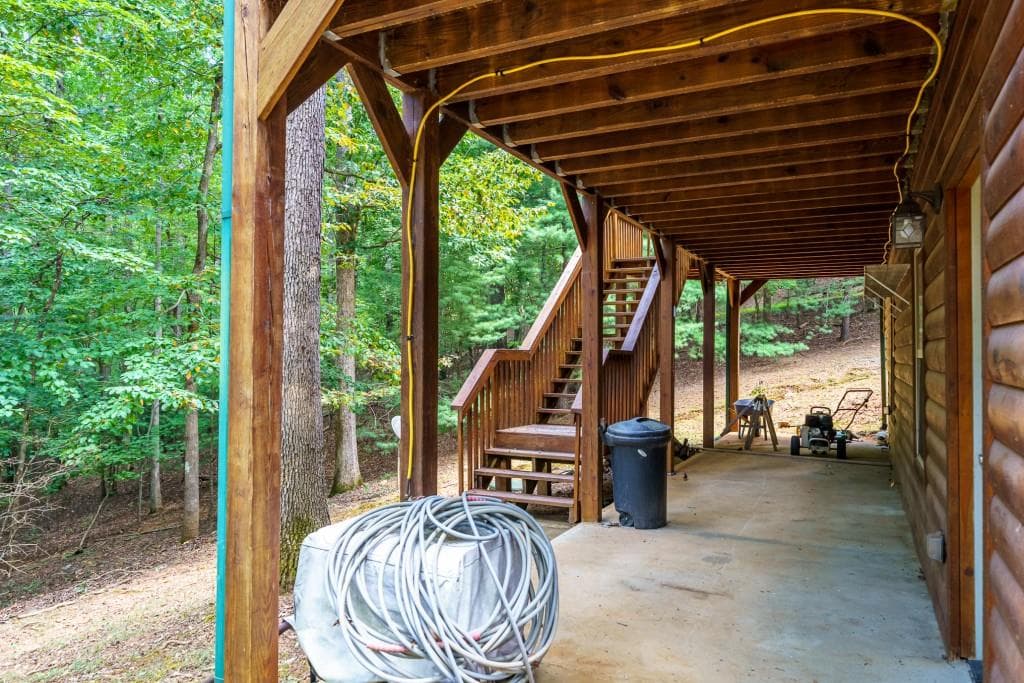 3 bedroom, 3 bathroom, 2,072 sq ft single family residence for sale at 114 Rockingham Way, Ellijay, GA 30540 — photo 8