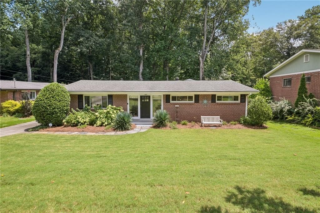 3 bedroom, 2 bathroom, 1,404 sq ft single family residence for sale at 2167 Fairway Circle, Atlanta, GA 30319 — photo 1 of 21