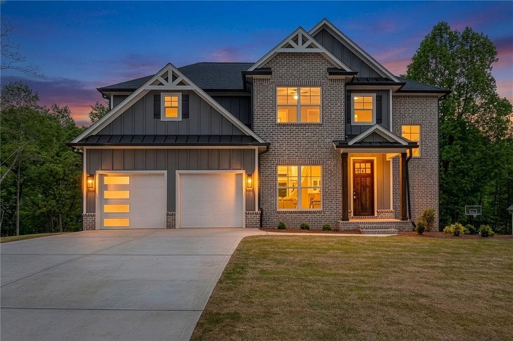 5 bedroom, 3 bathroom, 2,547 sq ft single family residence for sale at 6073 Rockingham Way, Gainesville, GA 30506 — photo 2