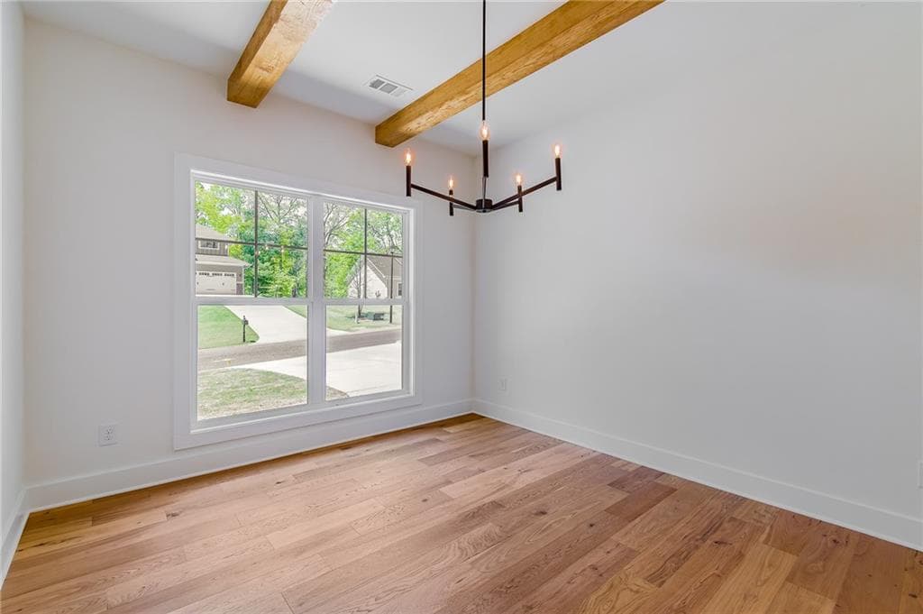 5 bedroom, 3 bathroom, 2,547 sq ft single family residence for sale at 6073 Rockingham Way, Gainesville, GA 30506 — photo 6