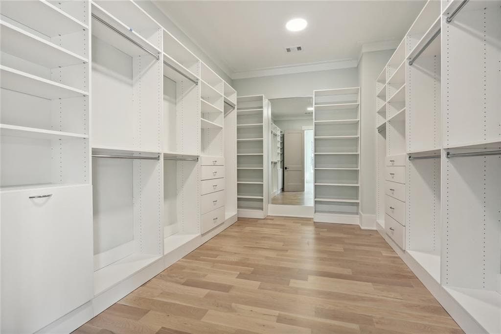 5 bedroom, 7 bathroom, 5,284 sq ft single family residence for sale at 5373 Northland Drive, Sandy Springs, GA 30342 — photo 10