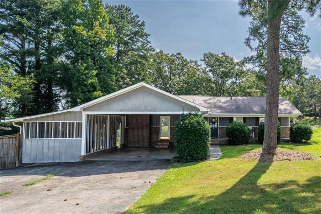 3 bedroom, 2 bathroom, 1,507 sq ft single family residence for sale at 1 Westlyn Drive, Rome, GA 30165 — photo 2