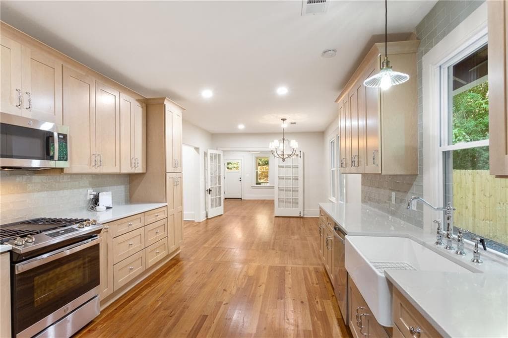 3 bedroom, 2 bathroom, 4,855 sq ft single family residence for rent at 4435 Oakdale Road, Smyrna, GA 30080 for $3,500 a month — photo 7