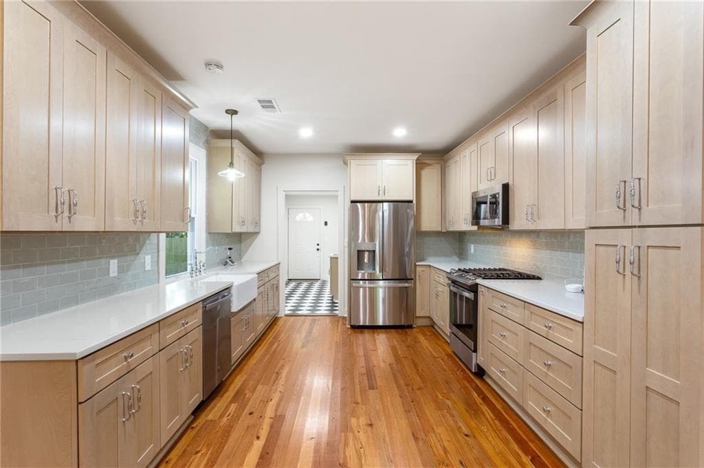3 bedroom, 2 bathroom, 4,855 sq ft single family residence for rent at 4435 Oakdale Road, Smyrna, GA 30080 for $3,500 a month — photo 9