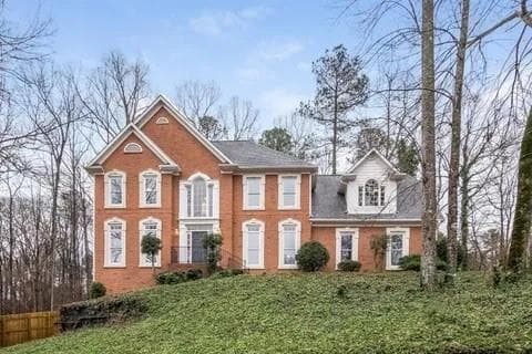 4 bedroom, 3 bathroom, 3,816 sq ft single family residence under contract at 2040 Putnam Point, Lawrenceville, GA 30044 — photo 2