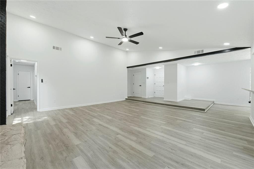 3 bedroom, 2 bathroom, 1,784 sq ft single family residence for sale at 6350 Beethoven Circle, Riverdale, GA 30296 — photo 7