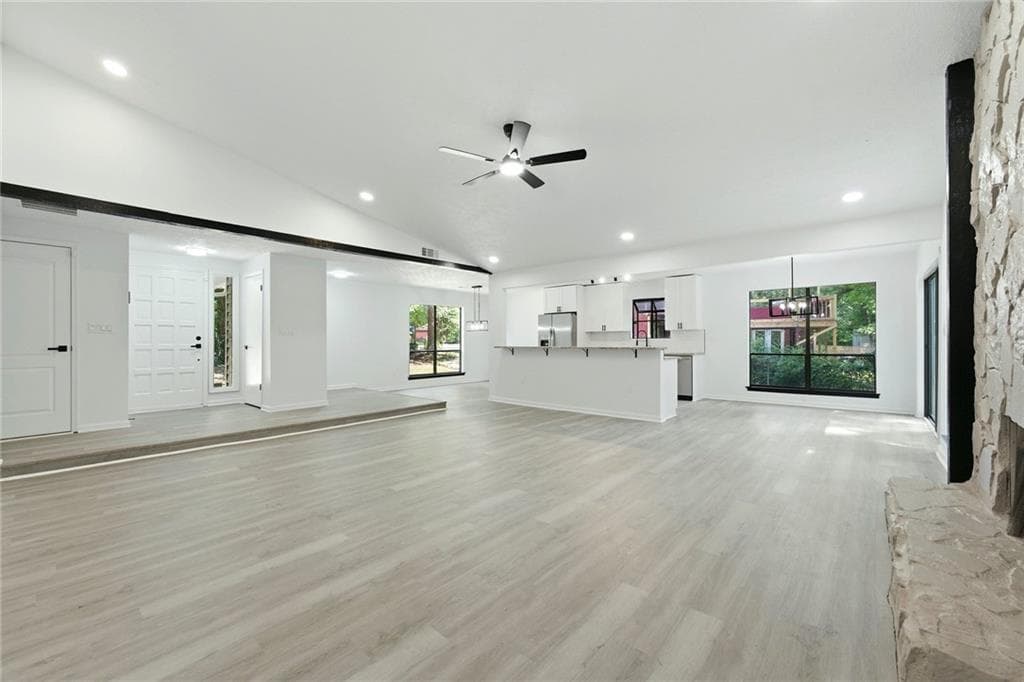 3 bedroom, 2 bathroom, 1,784 sq ft single family residence for sale at 6350 Beethoven Circle, Riverdale, GA 30296 — photo 8