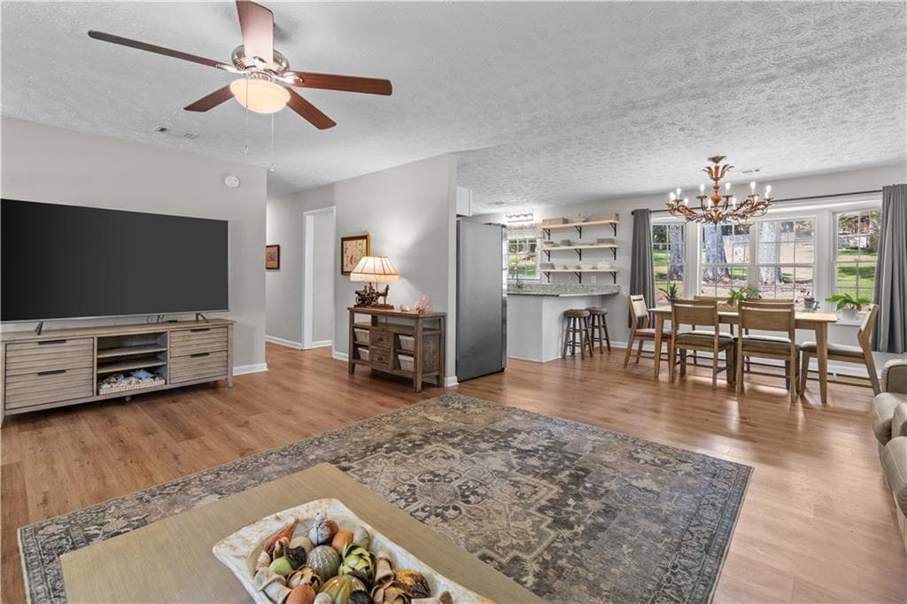 3 bedroom, 2 bathroom, 1,677 sq ft single family residence under contract at 23 Oakwood Drive, Cedartown, GA 30125 — photo 9