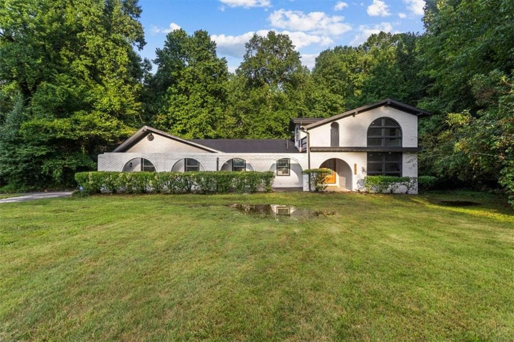 4 bedroom, 3 bathroom, 3,161 sq ft single family residence for sale at 4531 Riverwood Cir, Decatur, GA 30035 — photo 1 of 82