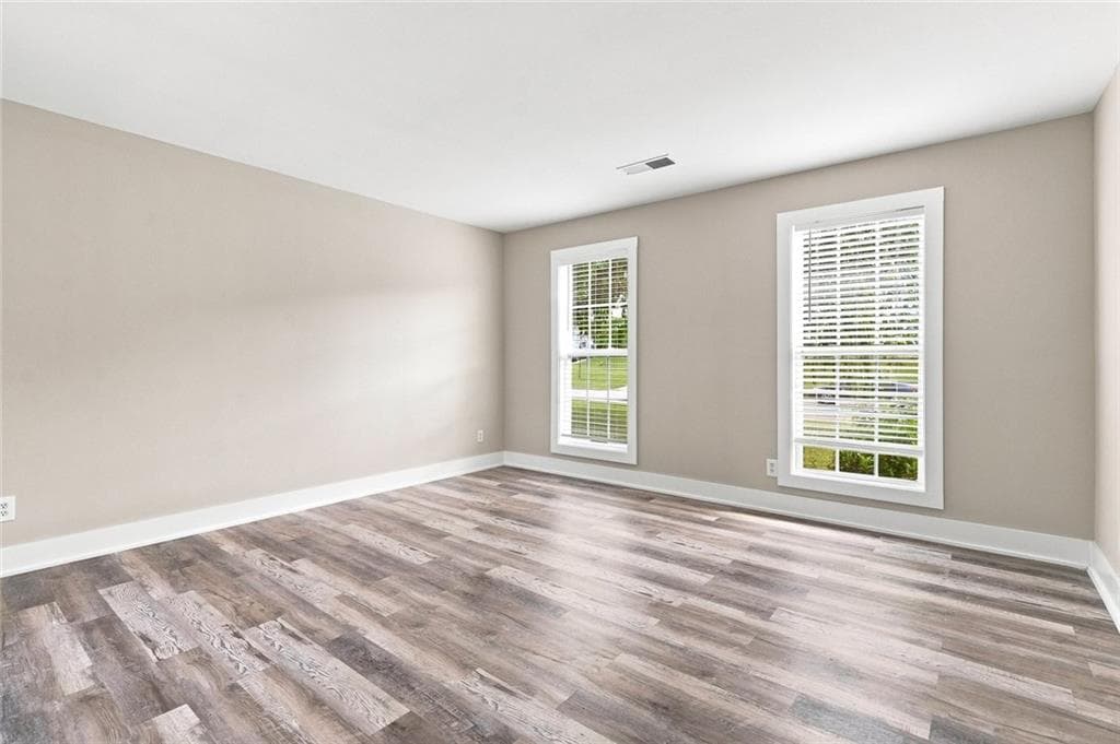 6 bedroom, 4 bathroom, 3,458 sq ft single family residence for sale at 1080 Big Haynes Drive, Grayson, GA 30017 — photo 3