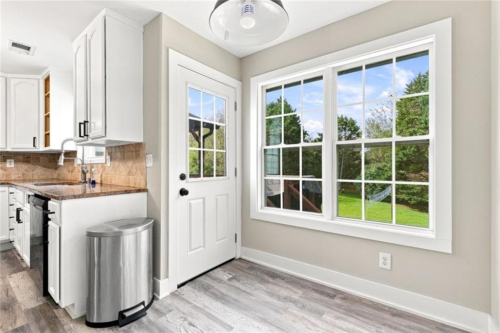 6 bedroom, 4 bathroom, 3,458 sq ft single family residence for sale at 1080 Big Haynes Drive, Grayson, GA 30017 — photo 5