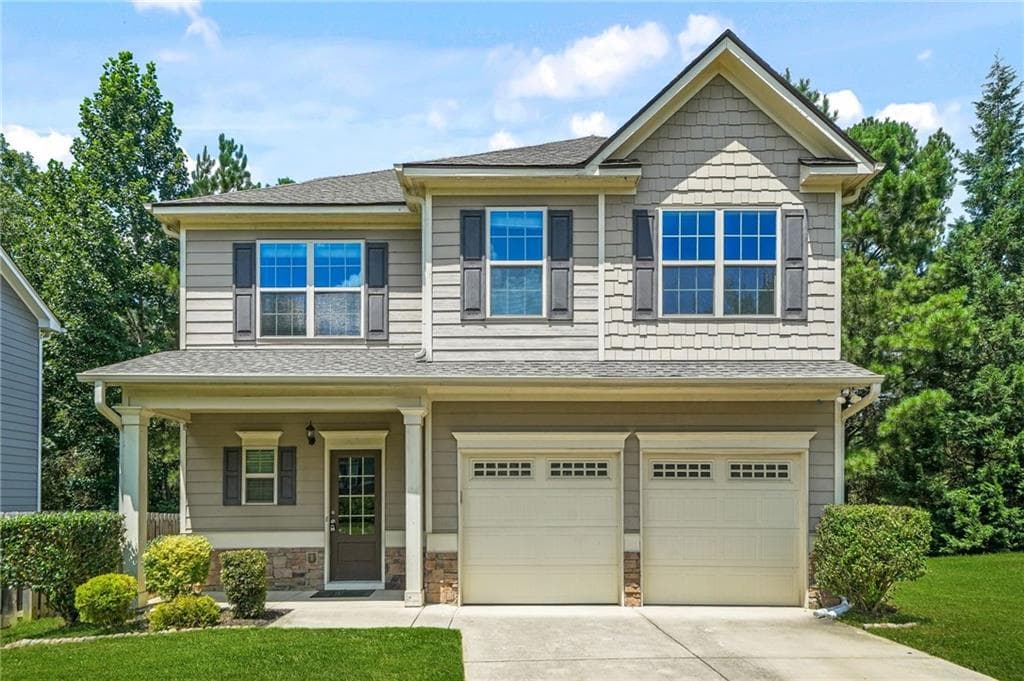 3 bedroom, 3 bathroom, 2,112 sq ft single family residence for sale at 828 Pine Lane, Lawrenceville, GA 30043 — photo 1 of 39