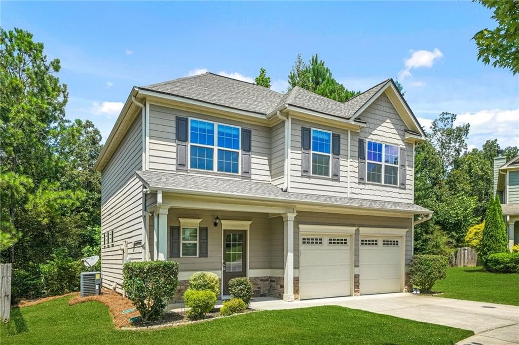 3 bedroom, 3 bathroom, 2,112 sq ft single family residence for sale at 828 Pine Lane, Lawrenceville, GA 30043 — photo 3