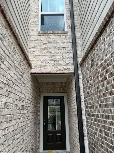 3 bedroom, 3 bathroom, 2,042 sq ft townhouse for sale at 950 Sunny Lake Drive, Lawrenceville, GA 30043 — photo 3