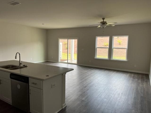 3 bedroom, 3 bathroom, 2,042 sq ft townhouse for sale at 950 Sunny Lake Drive, Lawrenceville, GA 30043 — photo 10
