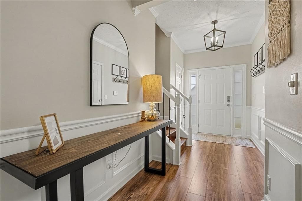 2 bedroom, 3 bathroom, 1,422 sq ft townhouse under contract at 300 Timber Gate Court, Lawrenceville, GA 30045 — photo 2
