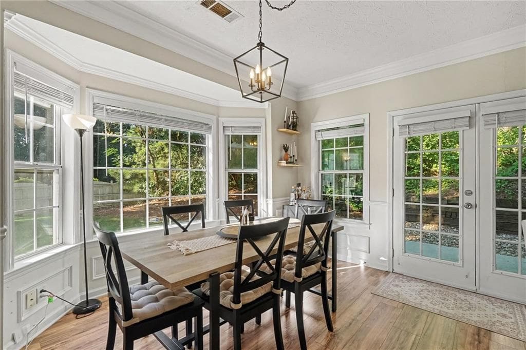 2 bedroom, 3 bathroom, 1,422 sq ft townhouse under contract at 300 Timber Gate Court, Lawrenceville, GA 30045 — photo 5