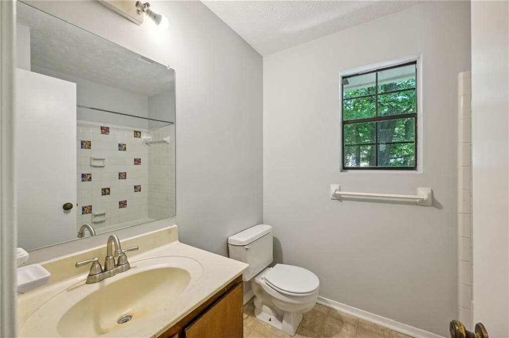 3 bedroom, 3 bathroom, 1,554 sq ft single family residence for sale at 1925 Sailcloth Street, Lithonia, GA 30058 — photo 7