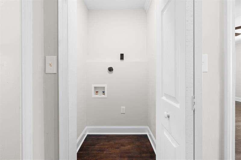 2 bedroom, 1 bathroom, 980 sq ft single family residence for sale at 2506 Maple Street, East Point, GA 30344 — photo 8