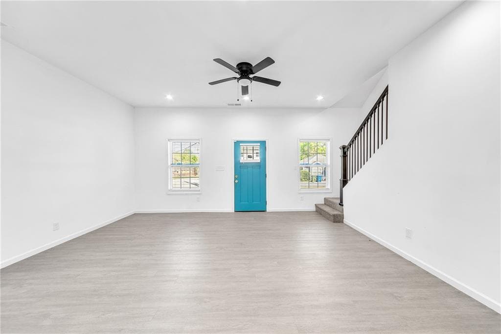 3 bedroom, 2 bathroom, 2,346 sq ft single family residence under contract at 1136 Oak Knoll Terrace, Atlanta, GA 30315 — photo 8