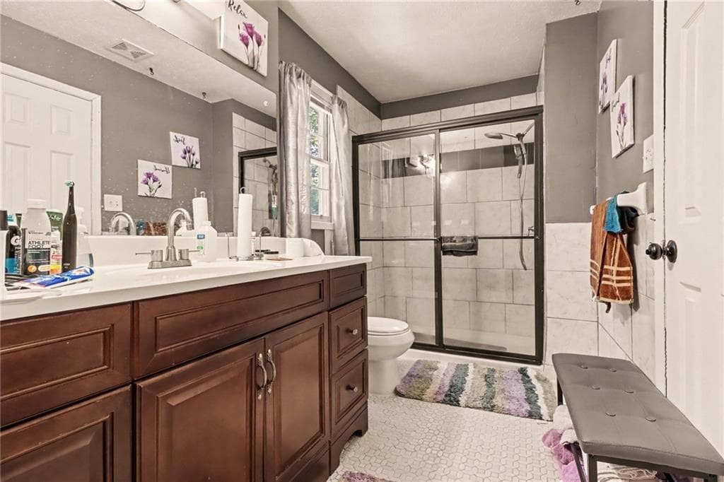 3 bedroom, 3 bathroom, 1,551 sq ft single family residence for sale at 3960 Emerald North Drive, Decatur, GA 30035 — photo 5