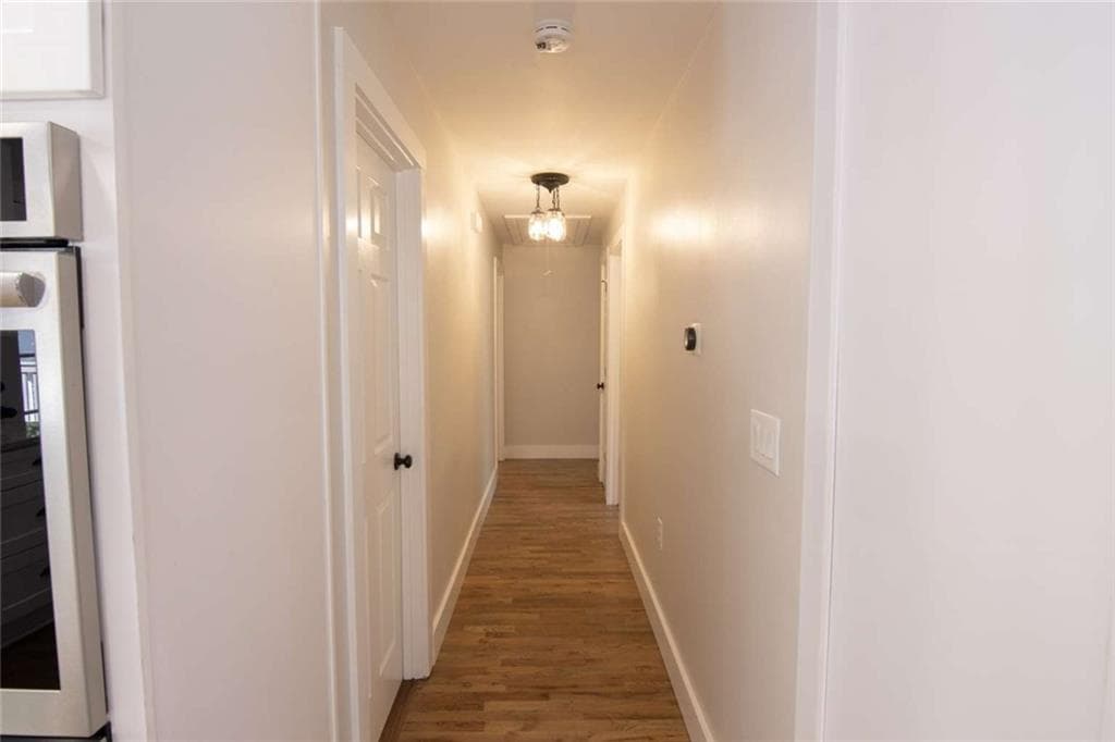 3 bedroom, 3 bathroom, 1,650 sq ft single family residence under contract at 930 Honeysuckle Trail, Winder, GA 30680 — photo 7