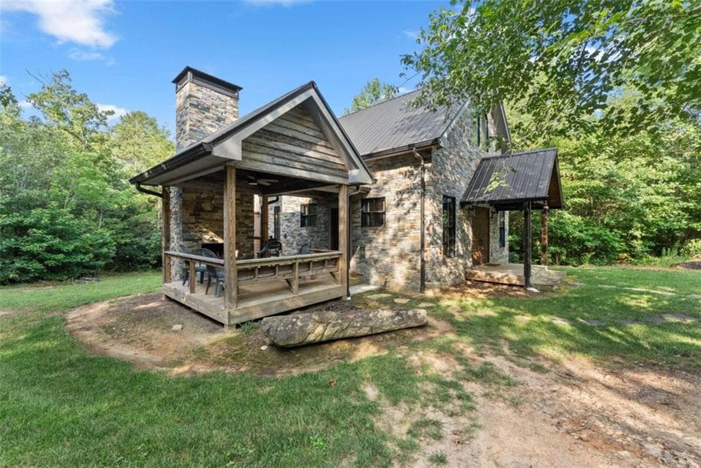 3 bedroom, 6 bathroom single family residence for sale at 4061 Historic Old Highway 441, Clarkesville, GA 30523 — photo 6