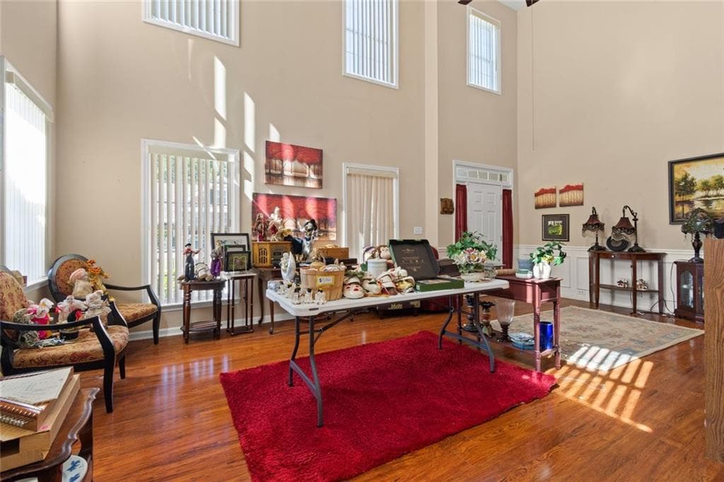 7 bedroom, 4 bathroom, 3,955 sq ft single family residence for sale at 4049 Amberleigh Trace, Gainesville, GA 30507 — photo 7