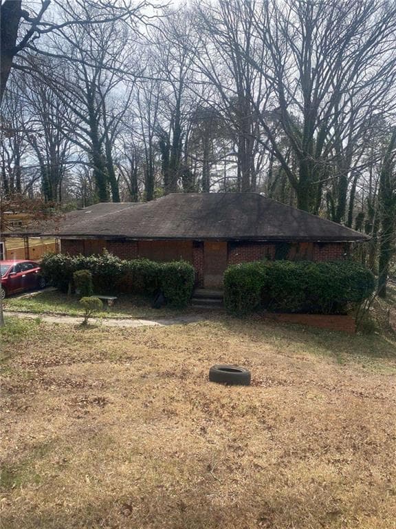 3 bedroom, 1 bathroom, 1,800 sq ft single family residence for sale at 1650 Flintwood Drive, Atlanta, GA 30316
