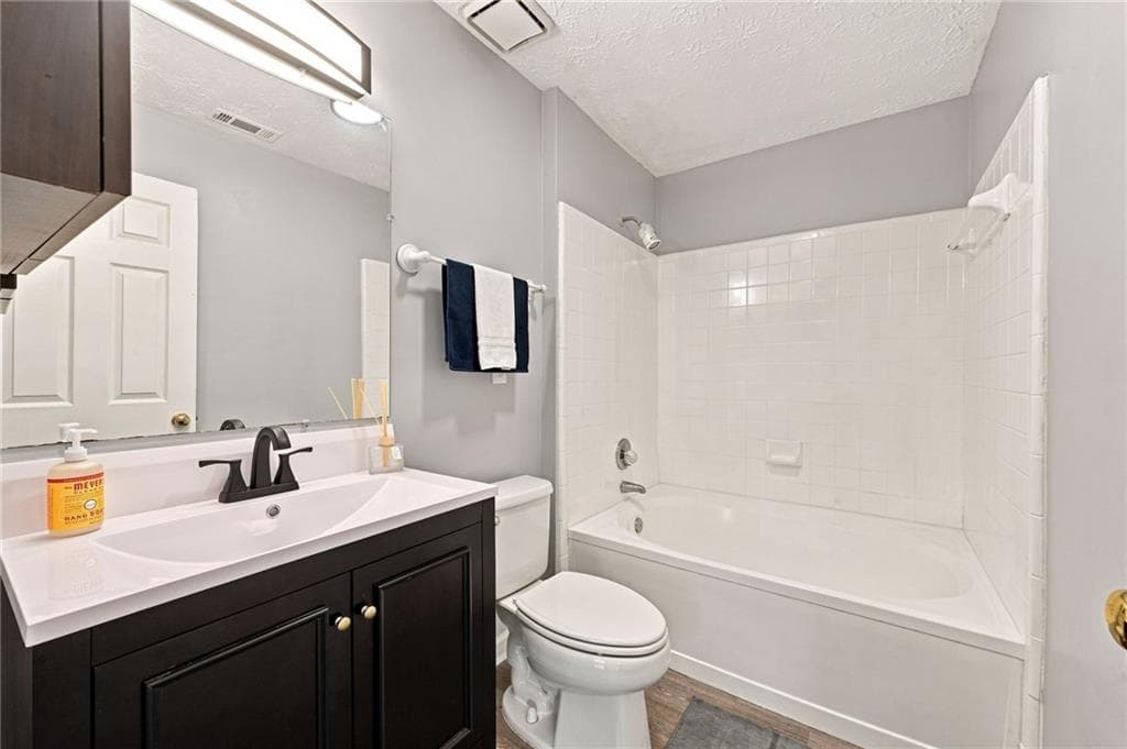 1 bedroom, 1 bathroom, 700 sq ft condominium for sale at 225 Bentley Place, Tucker, GA 30084 — photo 8