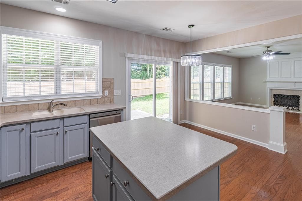 4 bedroom, 3 bathroom, 2,186 sq ft single family residence under contract at 1891 Fosco Drive, Duluth, GA 30097 — photo 5