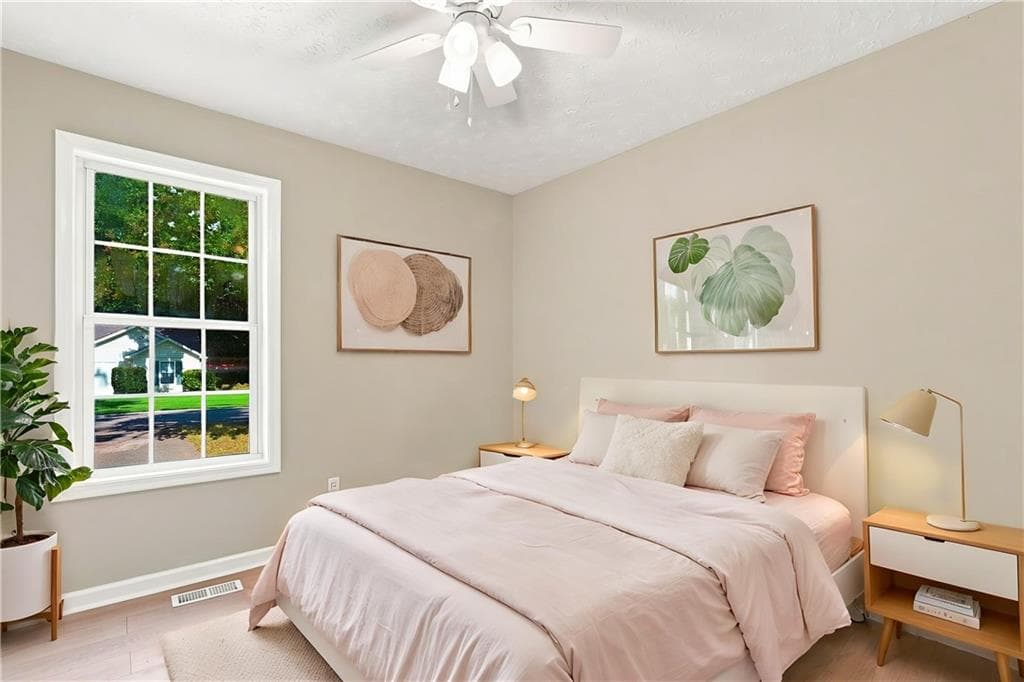 3 bedroom, 2 bathroom, 1,140 sq ft single family residence for sale at 3949 Edgebrook Drive, Flowery Branch, GA 30542 — photo 9