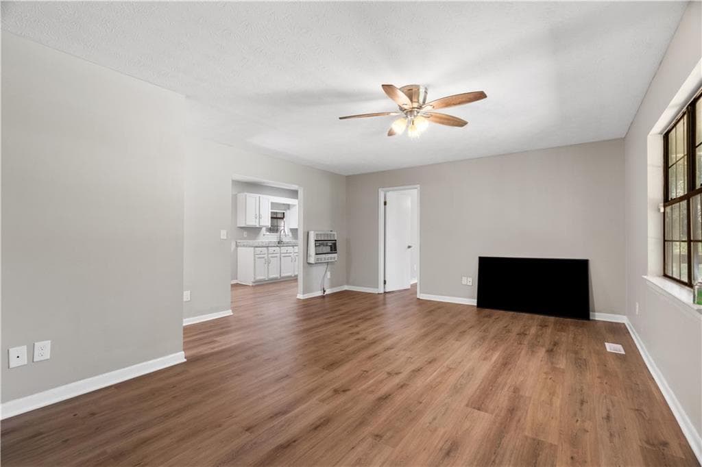 3 bedroom, 2 bathroom, 1,200 sq ft single family residence for sale at 1425 Resaca Lafayette Road, Resaca, GA 30735 — photo 7
