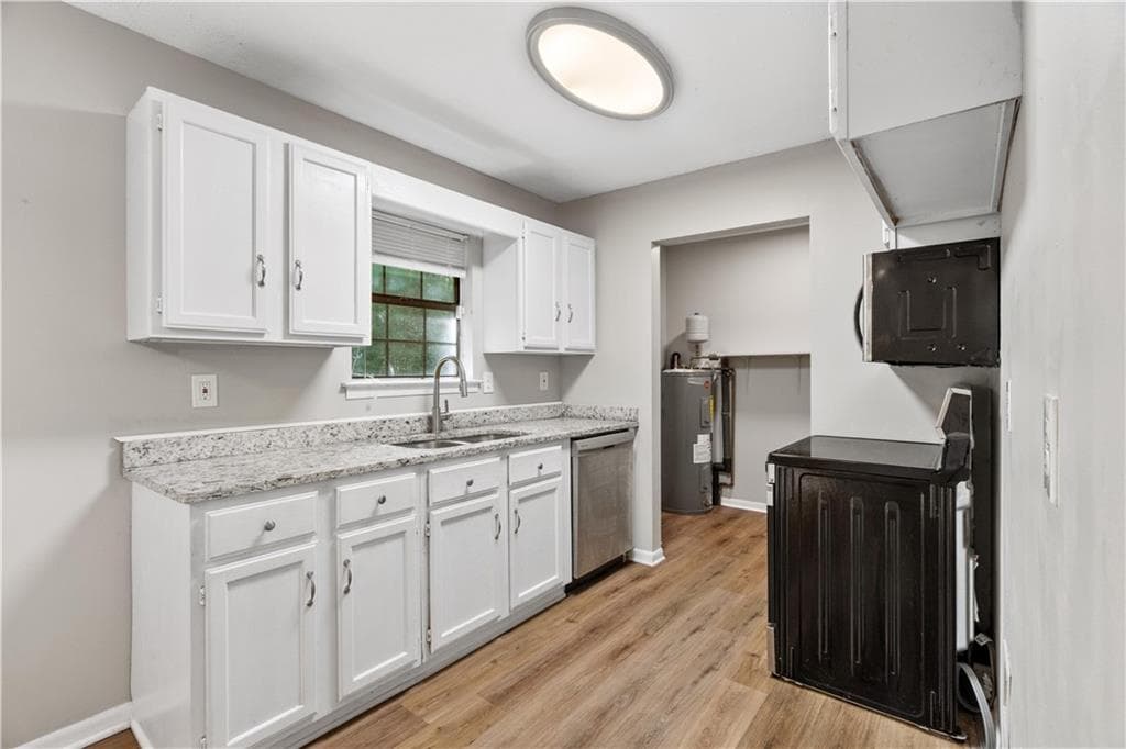 3 bedroom, 2 bathroom, 1,200 sq ft single family residence for sale at 1425 Resaca Lafayette Road, Resaca, GA 30735 — photo 9