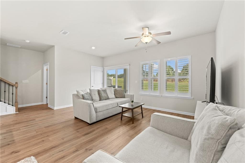 3 bedroom, 3 bathroom, 1,888 sq ft townhouse for sale at 1752 Villageside Court, Lawrenceville, GA 30043 — photo 8