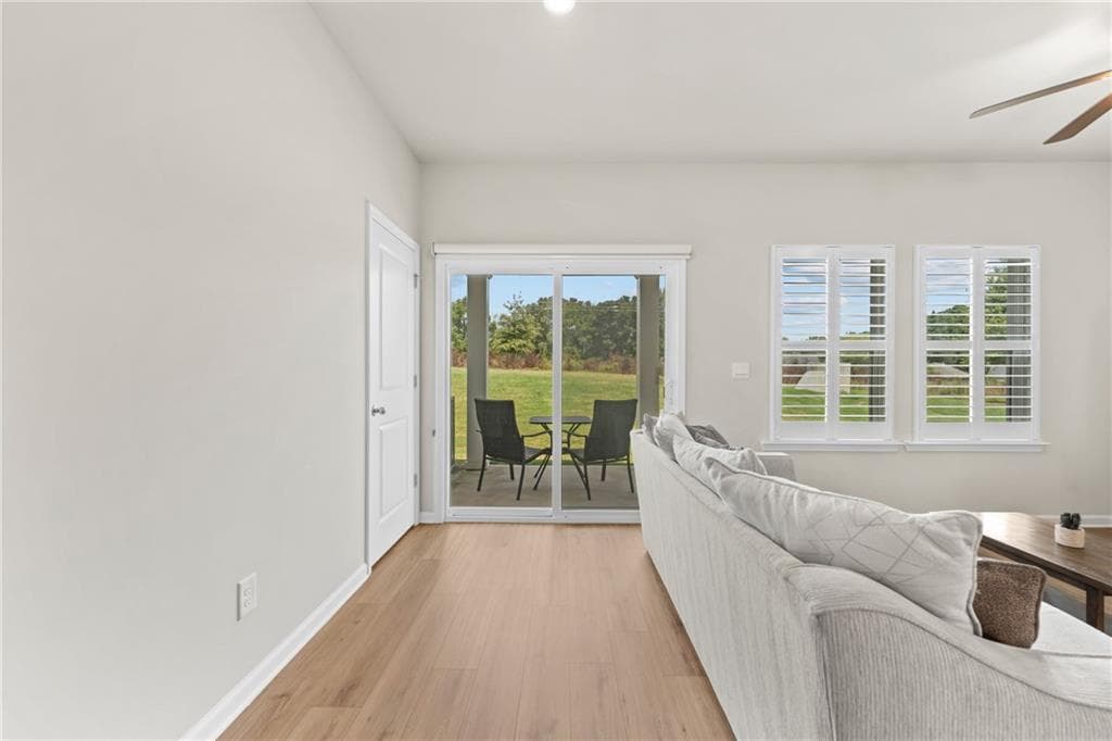 3 bedroom, 3 bathroom, 1,888 sq ft townhouse for sale at 1752 Villageside Court, Lawrenceville, GA 30043 — photo 9
