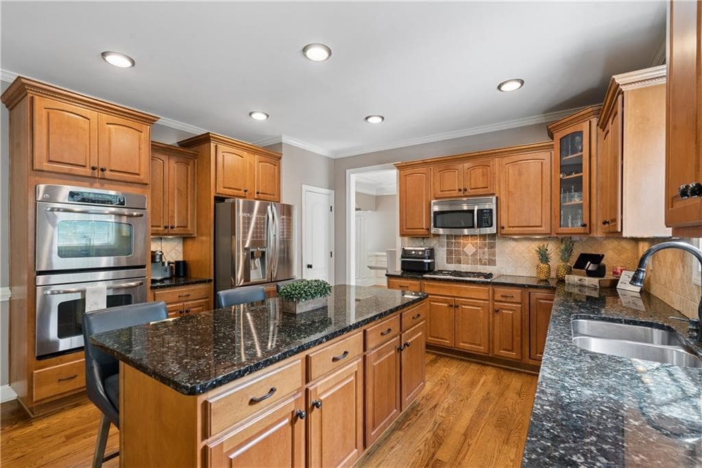 6 bedroom, 6 bathroom, 4,399 sq ft single family residence for sale at 7741 Windswept Way, Douglasville, GA 30135 — photo 9