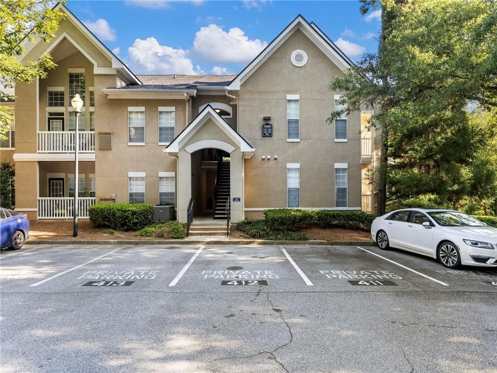 3 bedroom, 2 bathroom, 1,546 sq ft condominium for rent at 5207 Westchester Ridge, Atlanta, GA 30329 for $2,400 a month — photo 2