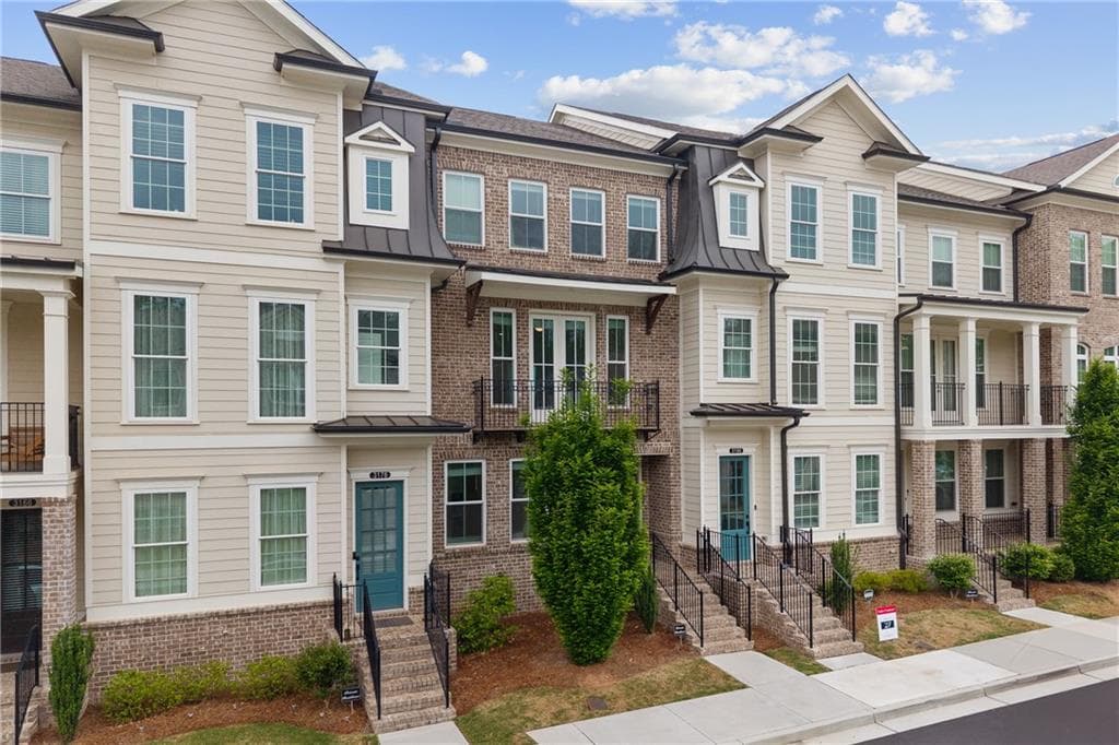 3 bedroom, 4 bathroom, 2,111 sq ft home for sale at 3186 Moor View Road #26, Duluth, GA