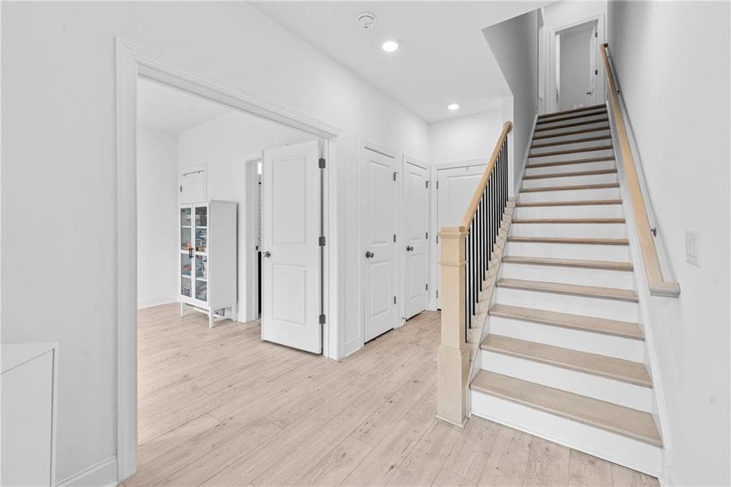 3 bedroom, 4 bathroom, 2,111 sq ft townhouse for sale at 3186 Moor View Road #26, Duluth, GA 30096 — photo 10
