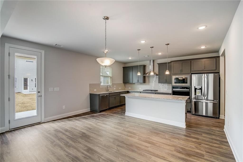 5 bedroom, 4 bathroom, 2,646 sq ft single family residence for rent at 4677 Blue Topaz Trail, Kennesaw, GA 30144 for $3,300 a month — photo 3