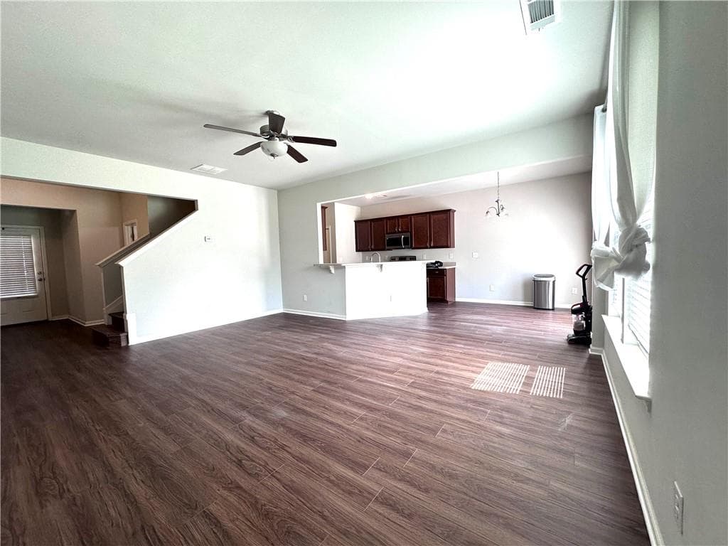 3 bedroom, 3 bathroom, 1,804 sq ft single family residence for rent at 76 Greenfield Drive, Dawsonville, GA 30534 for $1,900 a month — photo 4