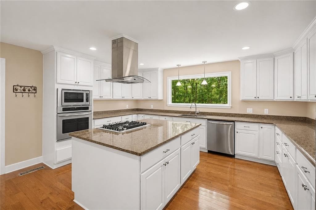 4 bedroom, 3 bathroom, 3,534 sq ft single family residence under contract at 1141 Buttermilk Road, Cave Spring, GA 30124 — photo 8