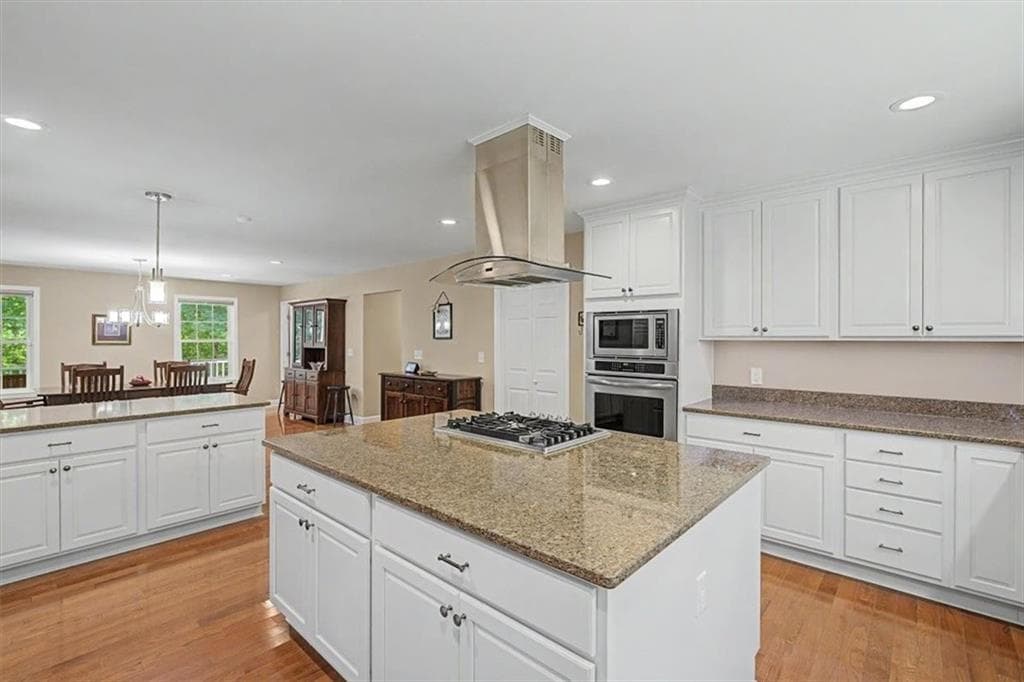 4 bedroom, 3 bathroom, 3,534 sq ft single family residence under contract at 1141 Buttermilk Road, Cave Spring, GA 30124 — photo 9