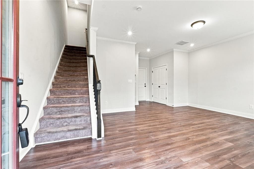 3 bedroom, 4 bathroom, 2,000 sq ft townhouse for sale at 331 Maltibie Drive, Acworth, GA 30102 — photo 3